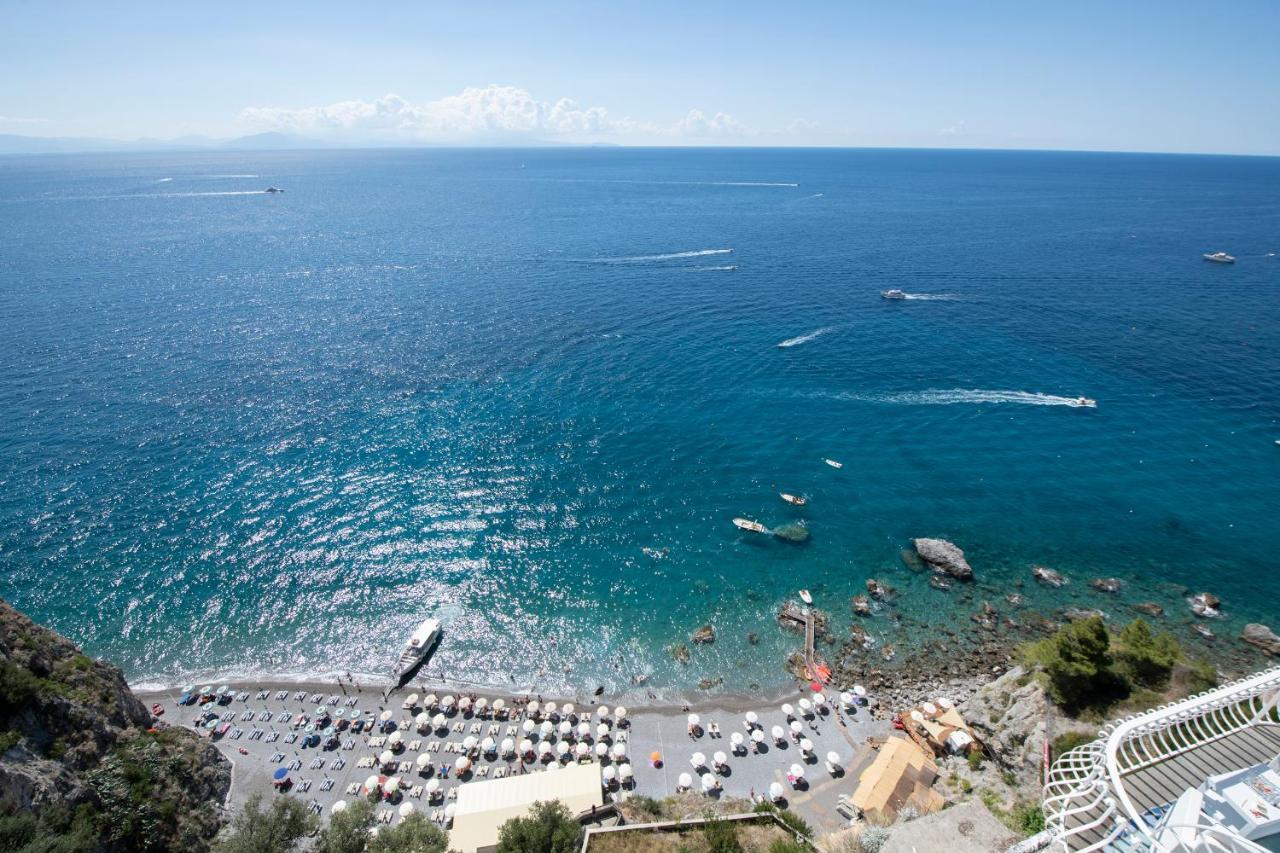 Hotel La Ninfa Amalfi Esterno foto