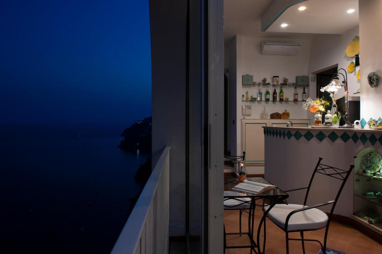 Hotel La Ninfa Amalfi Esterno foto
