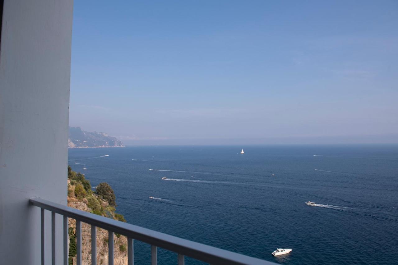 Hotel La Ninfa Amalfi Esterno foto