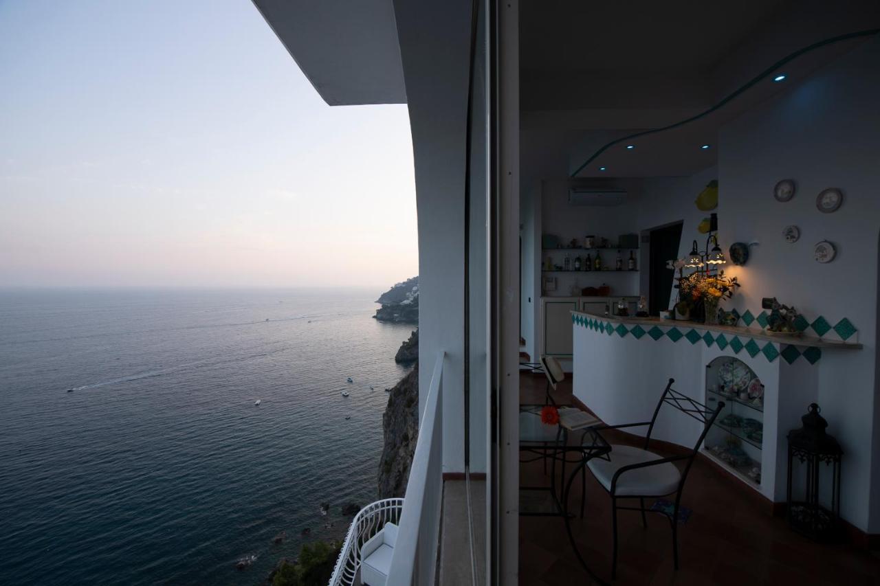 Hotel La Ninfa Amalfi Esterno foto