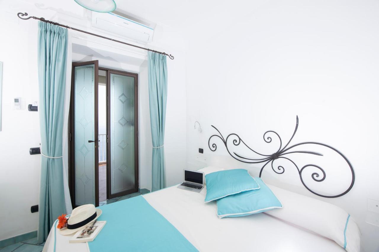 Hotel La Ninfa Amalfi Esterno foto