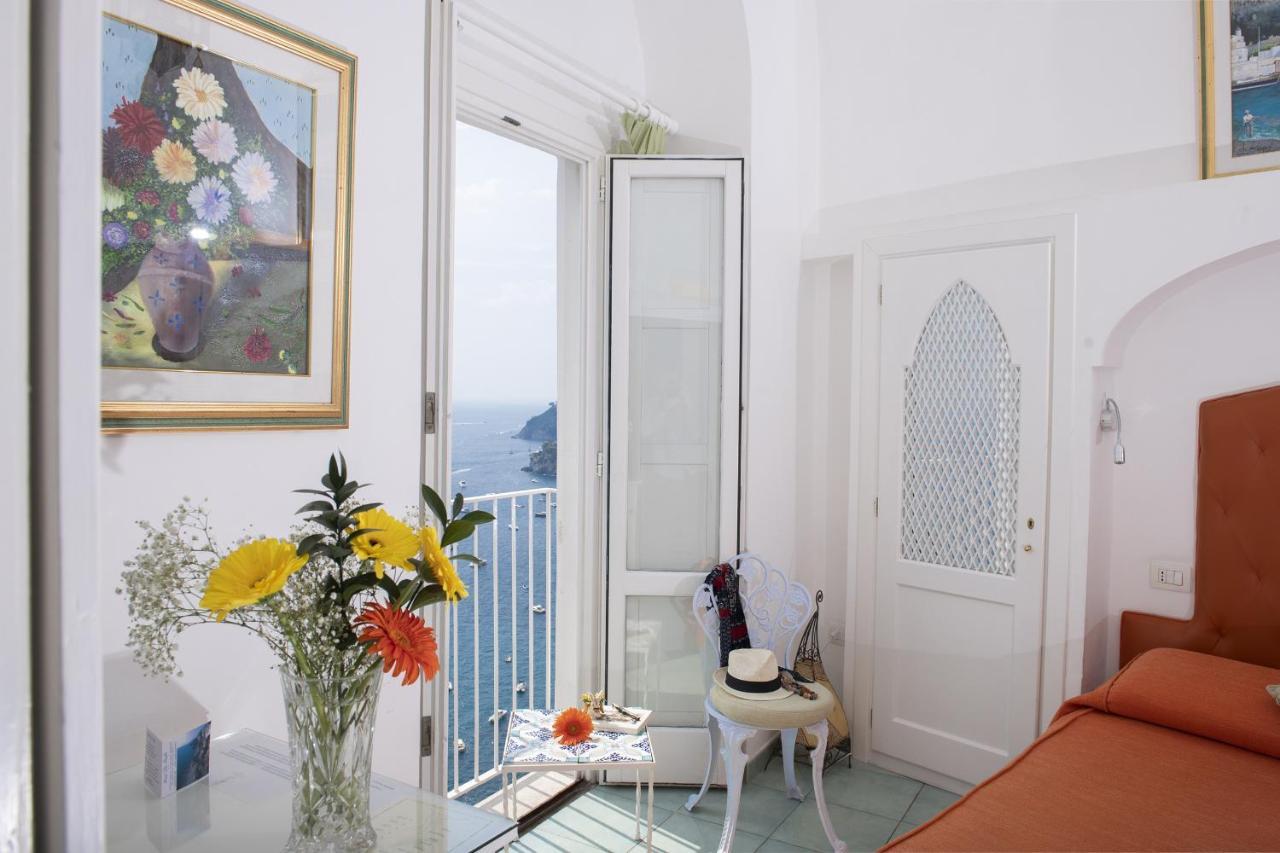 Hotel La Ninfa Amalfi Esterno foto
