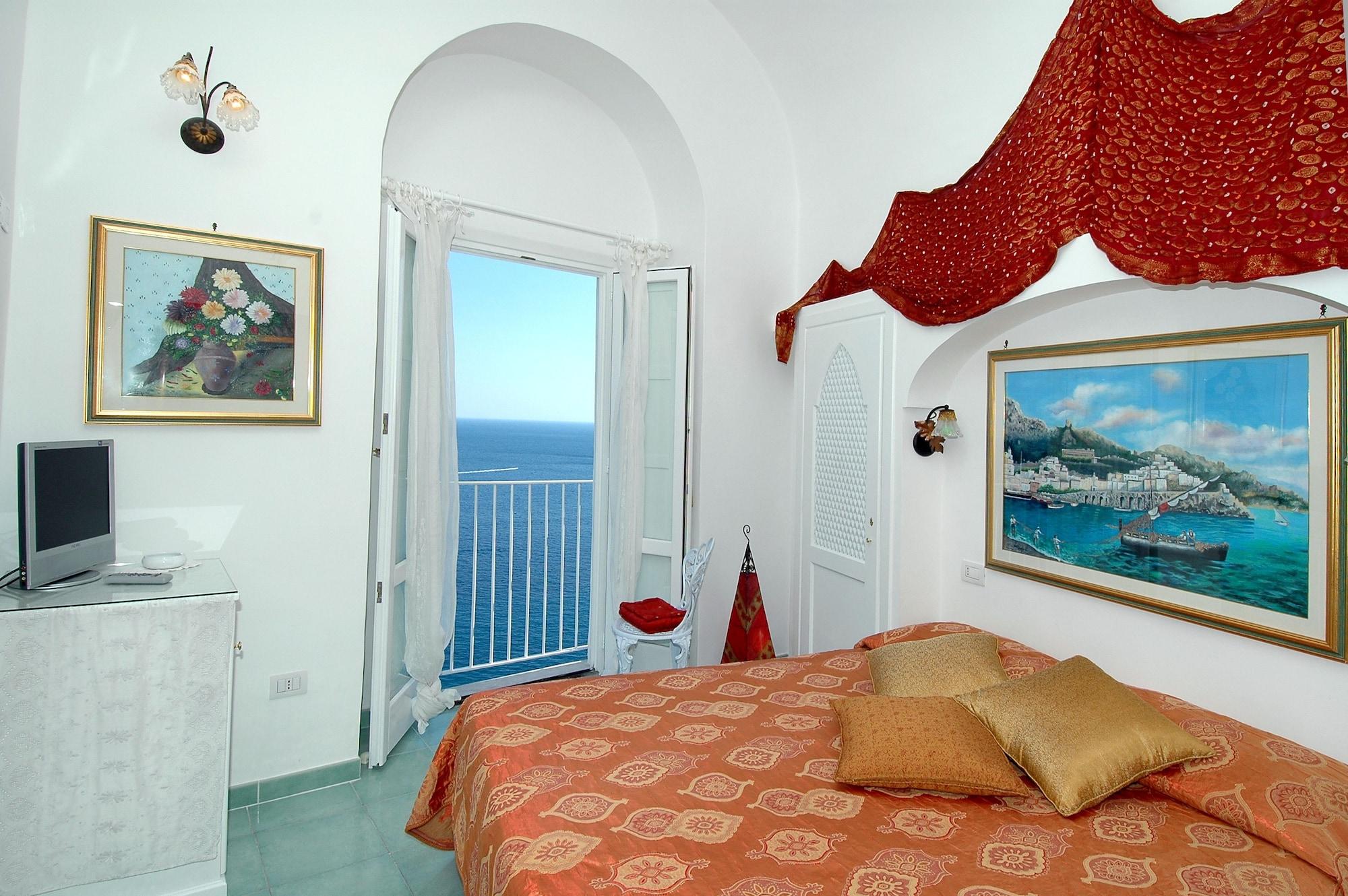 Hotel La Ninfa Amalfi Esterno foto