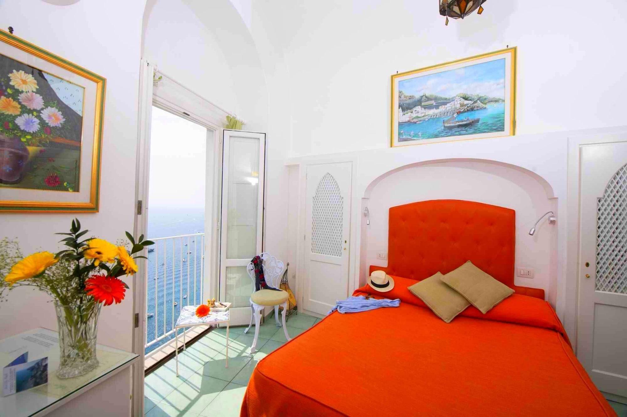 Hotel La Ninfa Amalfi Esterno foto